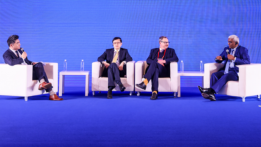 Why should Shanghai aspire to be an international financial center?